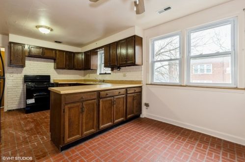 3322 Catalpa Ave, Chicago IL 60625-2275 exterior