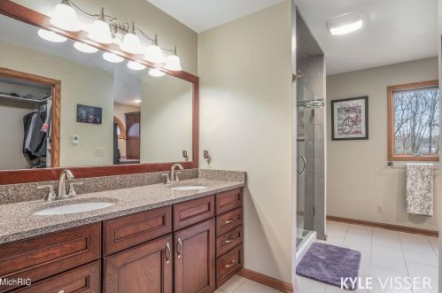 11711 Foreman St, Lowell MI 49331-9032 exterior