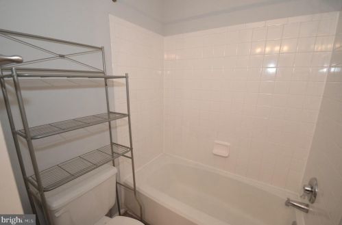 6317 Alderman Dr, Alexandria VA 22315-3731 exterior