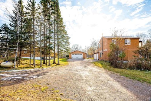 3852 Beyer Rd, Duluth MN 55803-9312 exterior