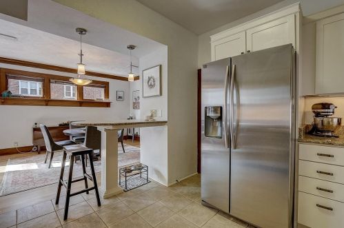 2230 Smt Ave, Milwaukee WI 53202-1245 exterior