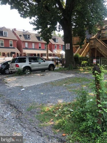 455 Shippen St, Lancaster PA 17602-3637 exterior