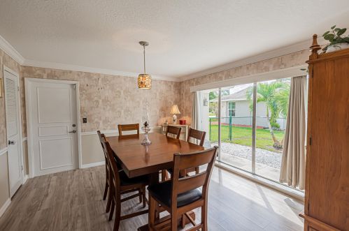 1891 Erwin Rd, Fort Pierce FL  34952-5517 exterior