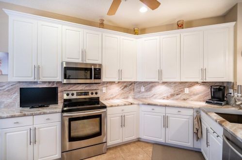 228 Coconut Key Way, Fort Pierce FL 34986-1912 exterior