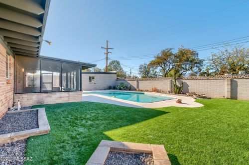 8901 Mcclellan St, Tucson AZ  85710-4420 exterior