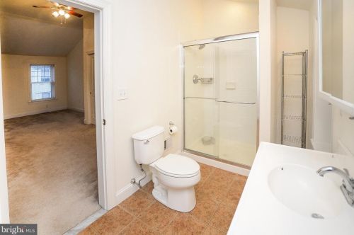 332 Belgrade St, Philadelphia PA 19125-4427 exterior