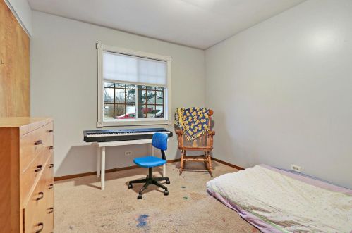 2728 Lydia St, Waukegan IL exterior