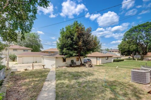 4069 91st St, Milwaukee WI 53228-2219 exterior