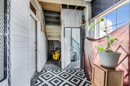 1817 Lawndale Ave, Chicago IL  60647-8350 exterior