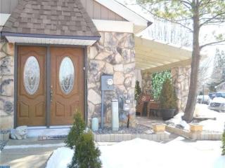 1201 Konrad Pl, Philadelphia PA  19116-4302 exterior