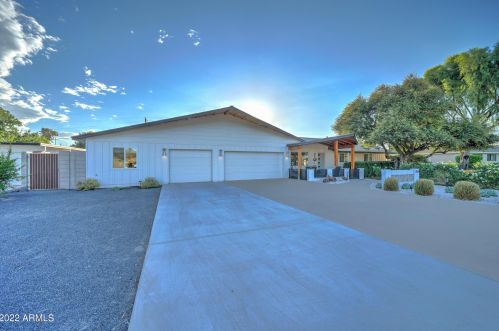 7814 11th Ave, Phoenix AZ  85021-7113 exterior