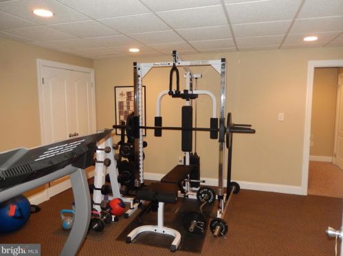 112 Parkview Cir, Media PA 19063-6317 exterior