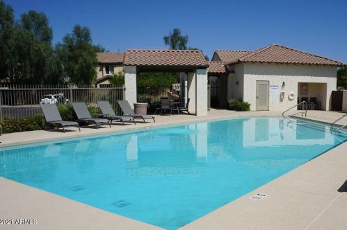 2042 Carla Vis Dr, Chandler AZ 85225-5269 exterior