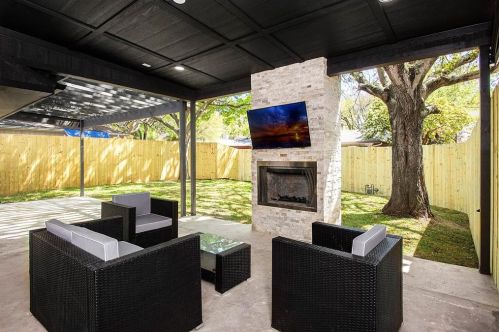 10114 Dentport Dr, Dallas TX  75238-2104 exterior