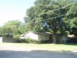 8942 Clearwater Dr, Dallas TX  75243-7108 exterior