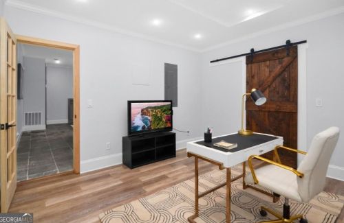 560 Morgan St, Atlanta GA 30308-2821 exterior