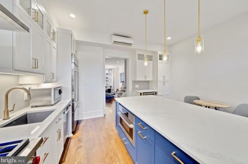 1732 18th St, Washington DC 20009-6110 exterior