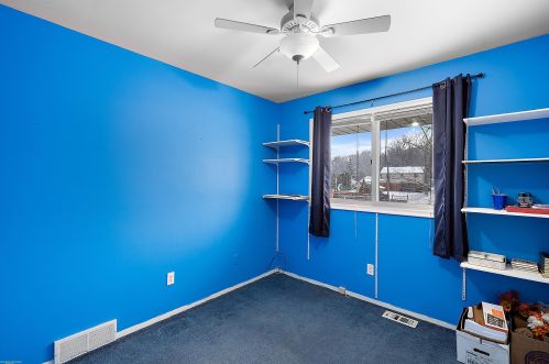 48229 Mallard Dr, New Baltimore MI 48047-2286 exterior