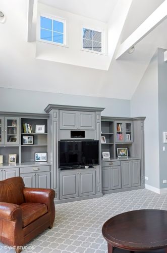 1828 Barry Ave, Chicago IL 60657-2042 exterior