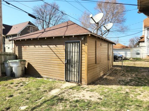 2713 44th St, Milwaukee WI  53219-3203 exterior