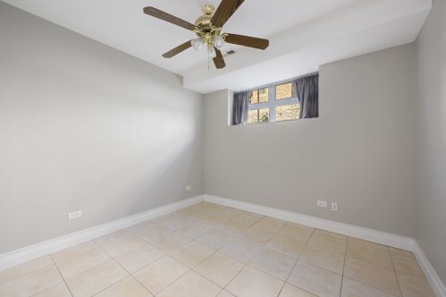 1427 17th St, Chicago IL 60608-2010 exterior