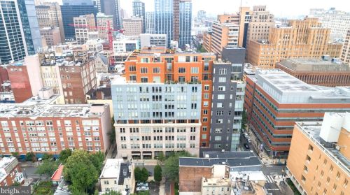 1101 Locust St, Philadelphia PA 19107-5519 exterior