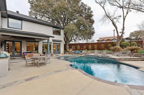 10160 Dentport Dr, Dallas TX 75238-2103 exterior