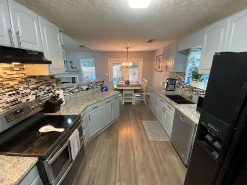 5114 Peach Mtn Cir, Gainesville GA 30507-8884 exterior