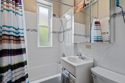 3009 Belden Ave, Chicago IL 60647-2804 exterior