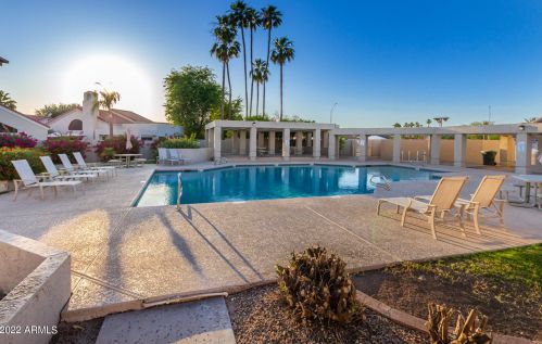 16028 3rd Ave, Phoenix AZ 85023-6282 exterior