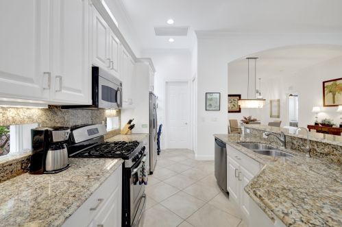 9123 Cherry Oaks Ln, Naples FL 34114-0858 exterior