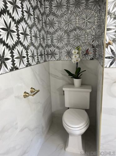 936 Adella Ave, San Diego CA  92118-2621 exterior