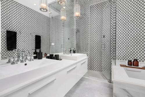 1131 Lill Ave, Chicago IL 60614-2296 exterior