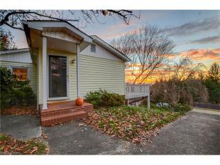 92 Sunset Dr, Asheville, NC 28804-3813