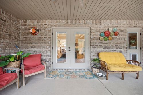 9088 Tara Cir, Milton FL 32583-8147 exterior