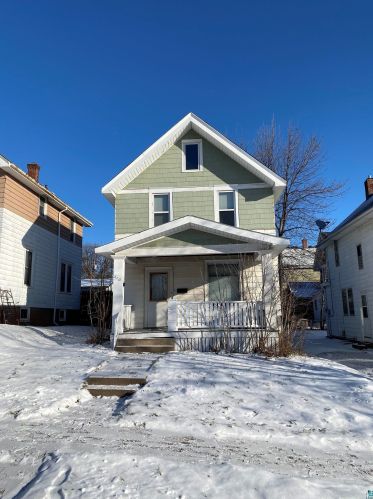 510 11th Ave, Duluth, MN 55806-2304