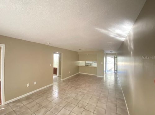 1501 Doby Cir, Tampa FL  33612-4951 exterior