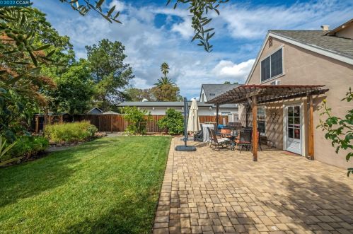 4138 Joan Ave, Concord CA 94521-2738 exterior