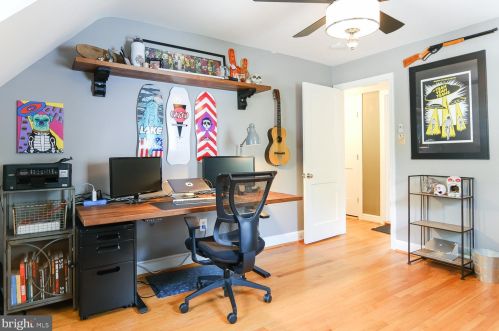 716 Beall Ave, Rockville MD 20850-2107 exterior