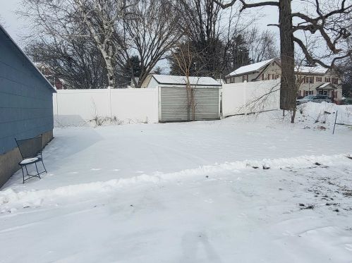 144 Rumford St, Concord NH 03301-3906 exterior