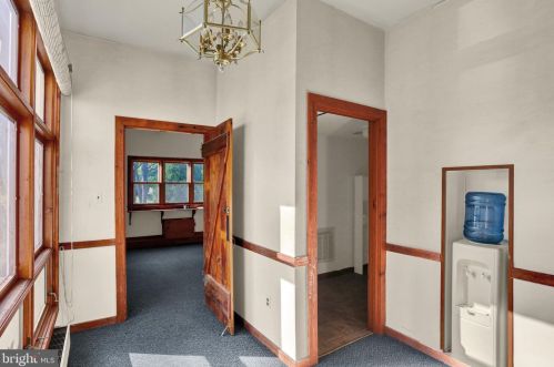 886 Vaughn Rd, Pottstown PA exterior