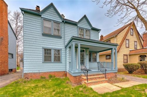 1151 Erieview Rd, Cleveland OH  44121-2423 exterior