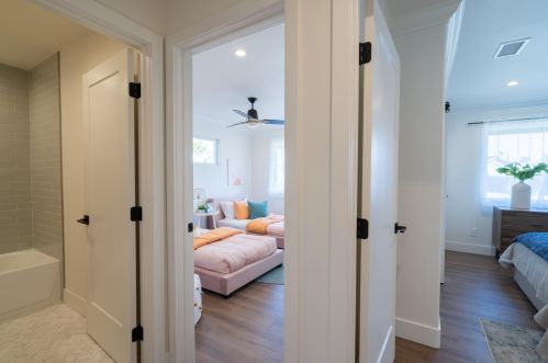 14291 Prospect Ave, Tustin CA  92780-2316 exterior