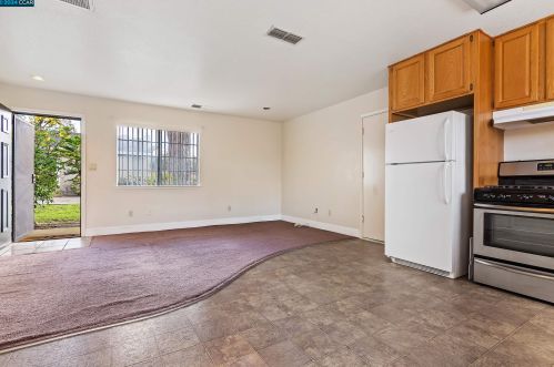 3913 Joan Ave, Concord CA 94521-2542 exterior