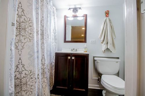 895 Parkside Ave, Elmhurst IL 60126-5027 exterior