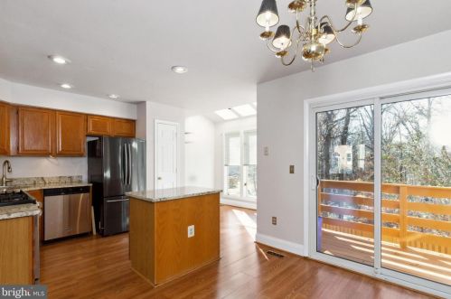 6108 Joust Ln, Alexandria VA  22315-4807 exterior