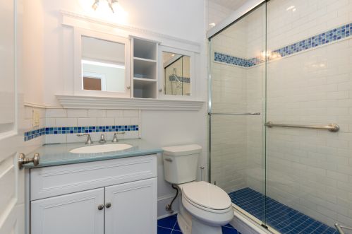 1 Park Rdg Ct, Chester NJ 07930-3016 exterior