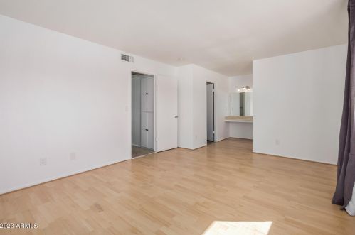 4626 19 Ave, Phoenix AZ 85009-1939 exterior