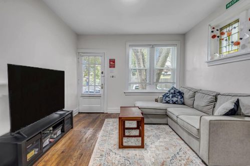 1274 Hawthorne Pl, Saint Louis MO 63130-1328 exterior