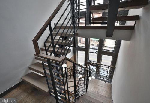 613 Bainbridge St, Philadelphia PA 19146-2413 exterior